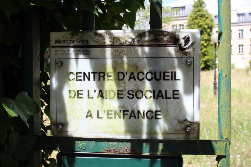 Entrée du centre d'accueil de l'Aide sociale à l'enfance de Forges-les-Bains © Lionel Allorge (Wikimedia Commons) 2016